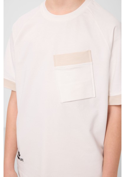 Ekru Pamuklu Yumuşak Dokulu Oversize Cep Detaylı Erkek Çocuk T-Shirt - 11295 modelleri