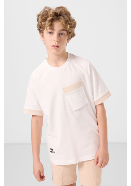 Ekru Pamuklu Yumuşak Dokulu Oversize Cep Detaylı Erkek Çocuk T-Shirt - 11295 fırsatları