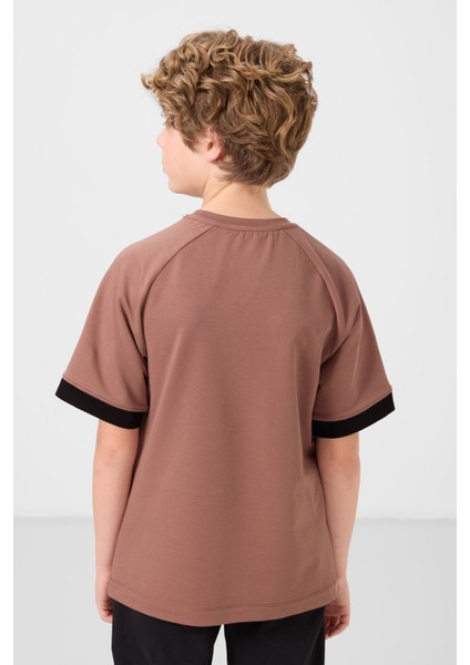 Tarçın Pamuklu Yumuşak Dokulu Oversize Cep Detaylı Erkek Çocuk T-Shirt - 11295 indirimleri