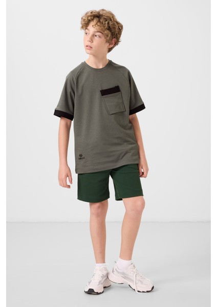 Haki Pamuklu Yumuşak Dokulu Oversize Cep Detaylı Erkek Çocuk T-Shirt - 11295 fiyatları