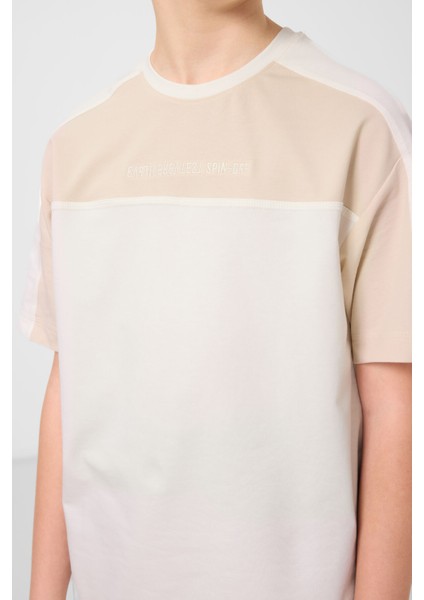 Ekru Pamuklu Yumuşak Dokulu Oversize Fit Nakışlı Erkek Çocuk T-Shirt - 11290 fırsatları