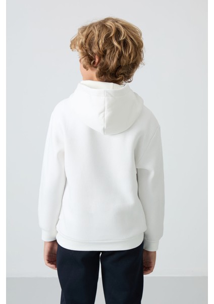 Ekru Pamuklu Kalın İçi Tüylü Yumuşak Dokulu Standart Fit Baskılı Erkek Çocuk Sweatshirt - 11215 indirimleri