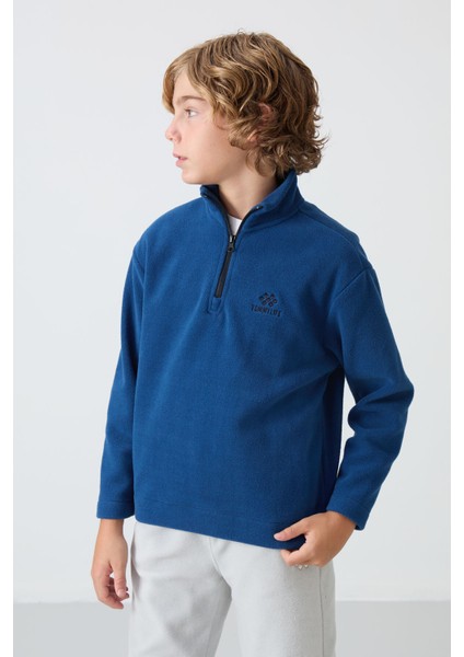Parlament Kalın Yumuşak Dokulu Standart Fit Nakışlı Polar Erkek Çocuk sweatshirt - 11221 fırsatları