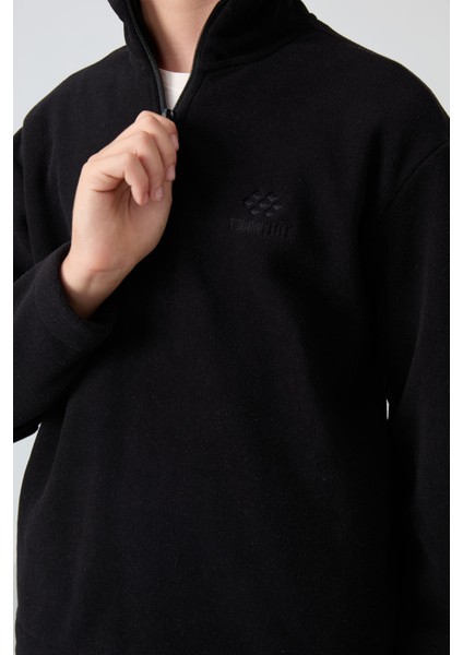 Siyah Kalın Yumuşak Dokulu Standart Fit Nakışlı Polar Erkek Çocuk Sweatshirt - 11221 modelleri