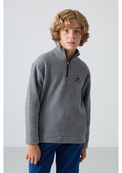 Gri Melanj Kalın Yumuşak Dokulu Standart Fit Nakışlı Polar Erkek Çocuk Sweatshirt - 11221 fırsatları