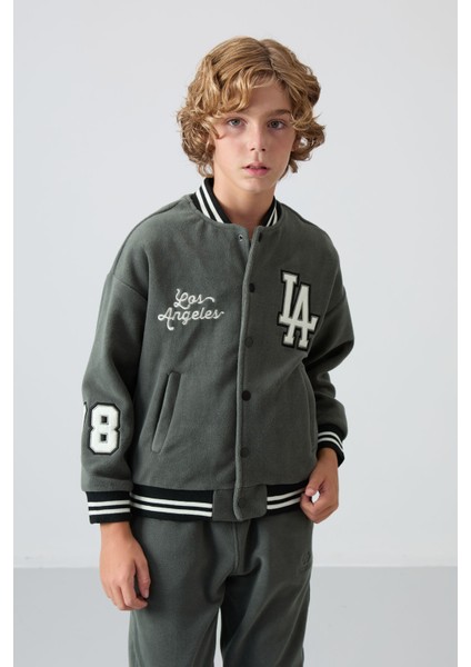 Haki Kalın Yumuşak Dokulu Standart Fit Nakışlı Polar Erkek Çocuk Kolej Ceket - 11227 fırsatları