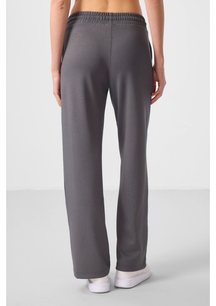 Koyu Gri Yumuşak Dokulu Cepli Ön Dikiş Detaylı Kadın Palazzo Pantolon - 94670 indirimleri