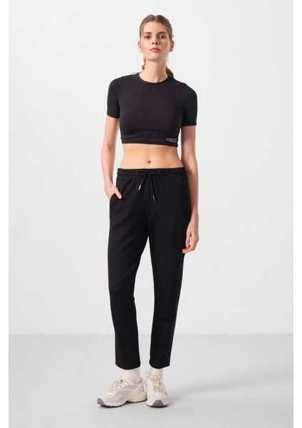 Siyah Yumuşak Dokulu Gizli Fermuarlı Dar Paça Kadın Pantolon - 94668