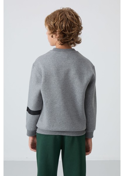 Gri Melanj Pamuklu Kalın İçi Tüylü Yumuşak Dokulu Standart Fit Baskılı Erkek Çocuk Sweatshirt - 11238 indirimleri