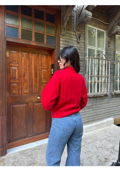 KZK0002 Kadın Jakar Desen Yürütmeli Örgü Crop Kazak