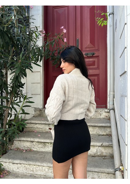 KZK0002 Kadın Jakar Desen Yürütmeli Örgü Crop Kazak modelleri