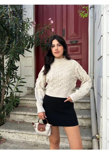 KZK0002 Kadın Jakar Desen Yürütmeli Örgü Crop Kazak indirimleri