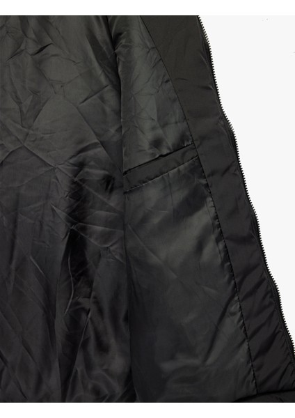 Fermuarlı Cep Detaylı Slim Fit Dik Yaka Kolsuz Şişme Yelek modelleri