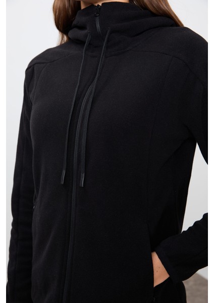 Siyah Kalın Yumuşak Dokulu Kapüşonlu Standart Fit Nakışlı Polar Kadın Sweatshirt -97287 modelleri