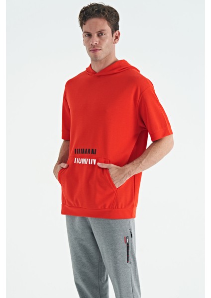 Fiesta Kanguru Cepli Yazı Nakışlı Kapüşonlu Erkek T-Shirt - 88195 fırsatları