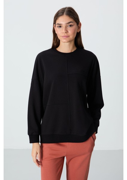 Siyah Kompakt Pamuklu Kalın Pürüzsüz Dokulu O Yaka Oversize Fit Kadın Sweatshirt - 97288
