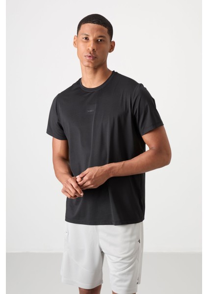 Tommy Life Siyah Polyester Nefes Alan Dokulu Ince Esnek Standart Fit Erkek Performans T-Shirt - 88384
