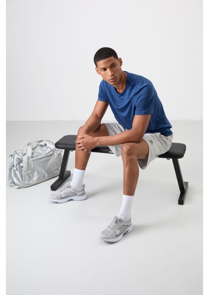 Tommy Life Parlament Polyester Nefes Alan Dokulu Ince Esnek Standart Fit Erkek Performans T-Shirt - 88384 fiyatları