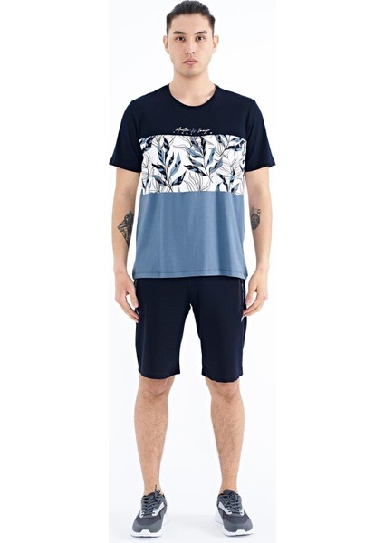 Lacivert Renk Geçişli Baskı Detaylı O Yaka Standart Kalıp Erkek T-Shirt - 88177 fiyatları