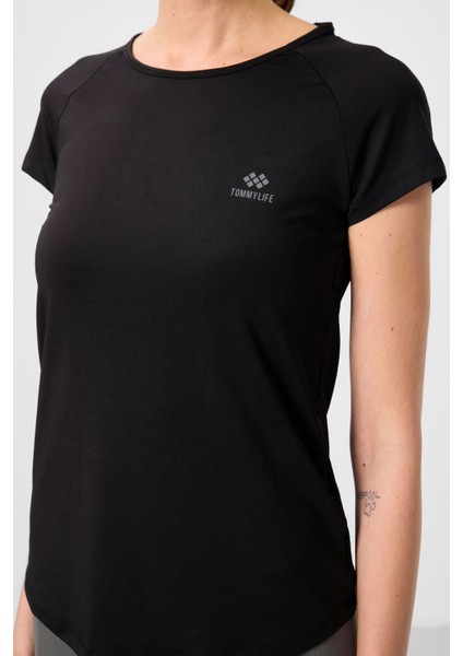 Siyah Sırt Pencereli Kısa Kol Standart Kalıp O Yaka Kadın T-Shirt - 97101 modelleri