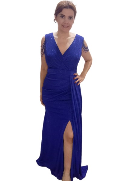 Saks Mavi Büyük Beden Omzu Boncuk Detaylı Kruvaze Yaka Boydan Balık Abiye Elbise fiyatları