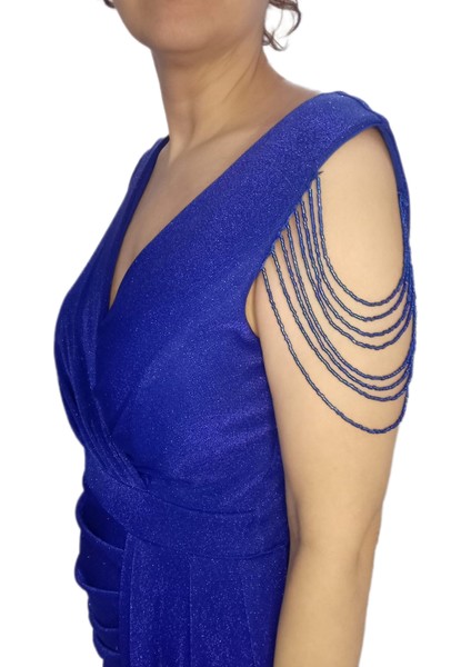 Saks Mavi Büyük Beden Omzu Boncuk Detaylı Kruvaze Yaka Boydan Balık Abiye Elbise