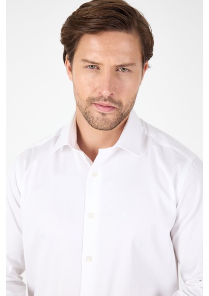 Beyaz Uzun Kol Sert Yaka Cepsiz Slim Fit %100 Pamuk Gömlek 1004250266 modelleri