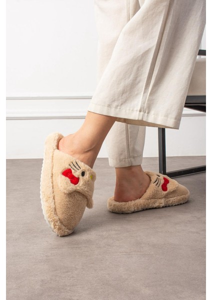 Kadın Panda Figürlü Sessiz Taban Peluş Ev Terliği modelleri