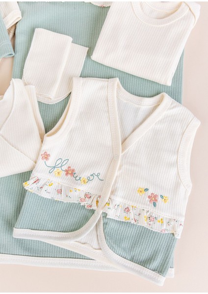 Çiçek Nakışlı Fırfırlı Pamuklu 10 Parça Kız Bebek Hastane Çıkışı Bebek Takımı