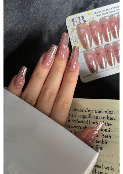 Orta Küt 24 Adet Takma Tırnak Seti Simli ve Yıldızlı Tırnak R737 indirimleri