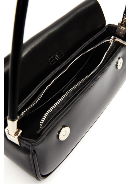 930414 Kadın Uzun Askılı Omuz Çantası Siyah fırsatları