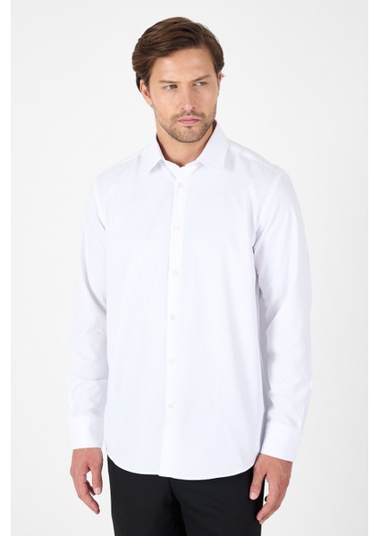 Beyaz Uzun Kol Sert Yaka Cepsiz Comfort Fit Pamuklu Gömlek 1004250914