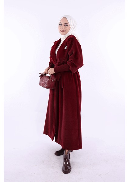 Bel Kuşaklı Yaka Taş Broş Detaylı Uzun Kaban 7923 Bordo modelleri
