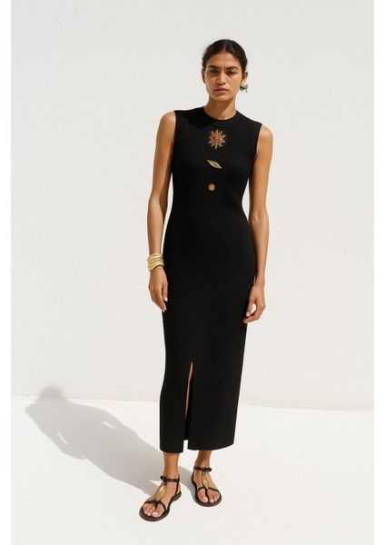 Aksesuar Detaylı Ottoman Kumaş Önü Yırtmaçlı Uzun Kalem Elbise fiyatları