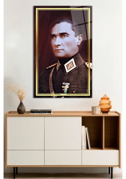Gold Şeritli Üniformalı Atatürk Portresi Cam Tablo, Darbelere Dayanıklı Kırılmaz Cam, Hediyelik