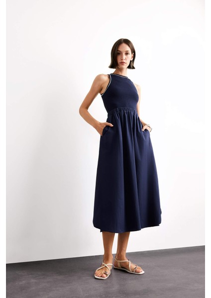 A Kesim Pamuklu Kolsuz Midi Elbise G1358AX25SM