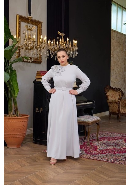 3 Boyut Aplike, Şık Tesettür Modasına Uygun Omuz, Işleme Detaylı Kemerli Elbise modelleri