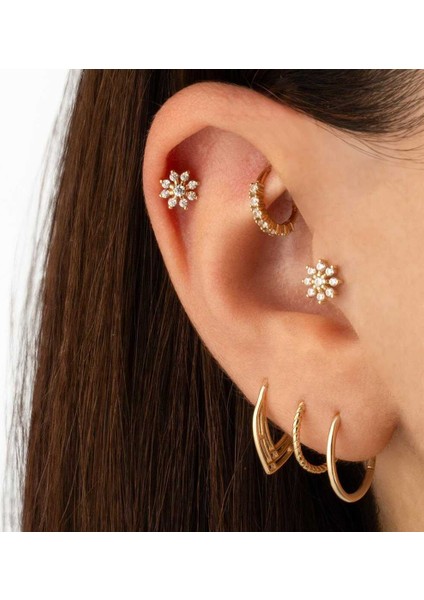 Dokuz Taşlı Çiçek Tragus Piercing