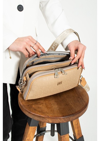 Orijinal Just Polo Günlük Kullanıma Uygun Kadın Omuz Çantası fırsatları