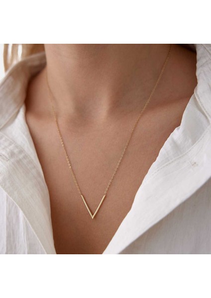 V Model Tasarım Kolye