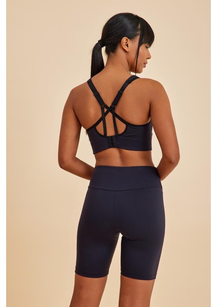 Sportive Siyah Yüksek Bel Toparlayıcı Kısa Şort Spor Taytı