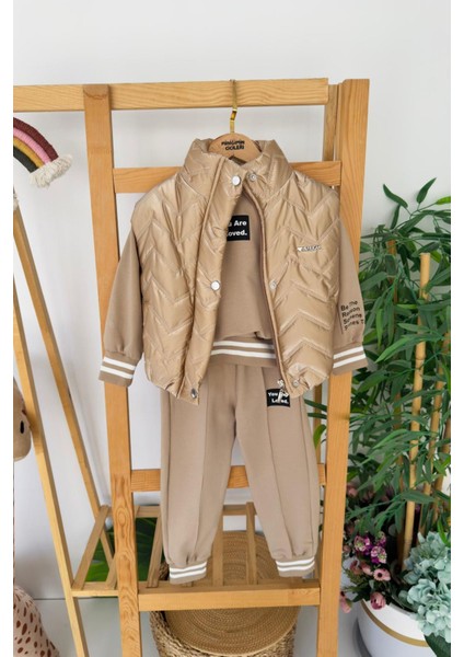 Parlak Yelekli Kol Yazı Detaylı Kız Çocuk 3 lü takım - Kahve