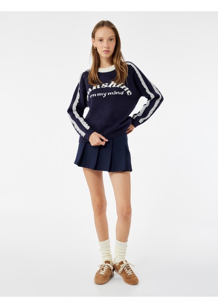 Dantel Detaylı Uzun Kollu Desenli Bisiklet Yaka Kazak fiyatları