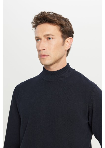 Pamuklu Standart Fit Normal Kesim Yarım Balıkçı Yaka Triko Kazak fırsatları