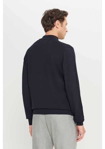 Pamuklu Standart Fit Normal Kesim Yarım Balıkçı Yaka Triko Kazak indirimleri