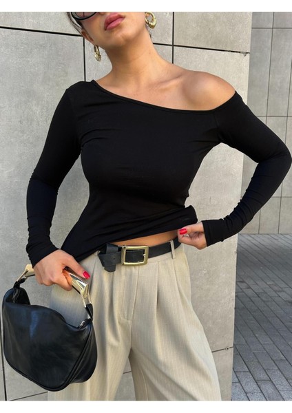 Kadın Siyah Kayık Yaka Pamuk Kumaş Body modelleri