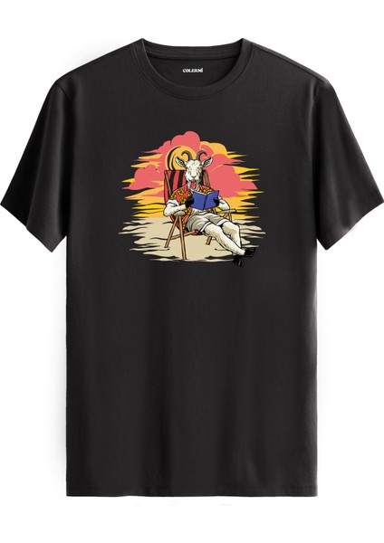 Plajda Kitap Okuyan Keçi Baskılı %100 Pamuk Tişört