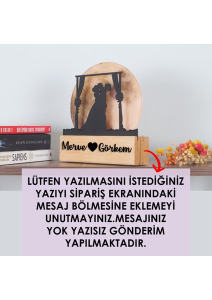 LED Işıklı Pleksi Dolunay Kişiselleştirilebilir Biblo Mariage Sarılan Gelin Damat Anahtar Askılığı fiyatları