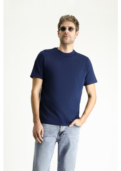 Bisiklet Yaka Regular Fit Süprem Pamuk Tişört fiyatları