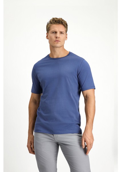 Bisiklet Yaka Slim Fit Dar Kesim Süprem Pamuk Tişört